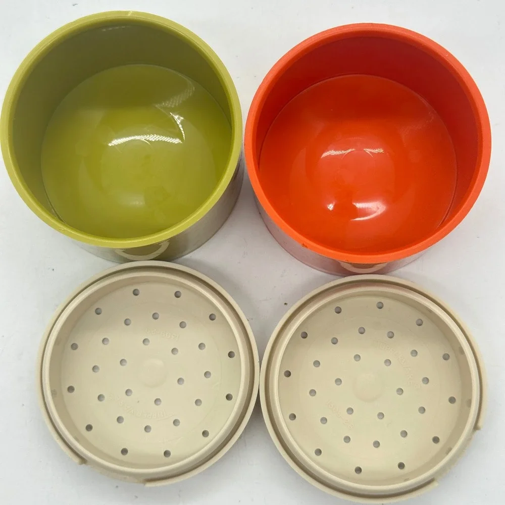 Tupperware Vintage Stacking Spice Shakers 4-Piece Set Earth Tones Plastic 1308
